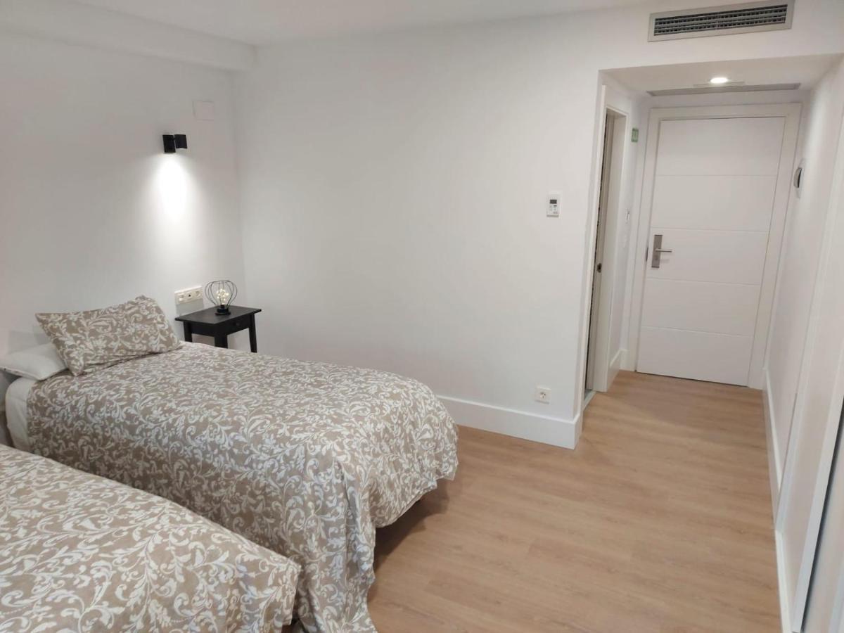 Hotel - Hostel Atuvera Santo Domingo De La Calzada Exteriör bild